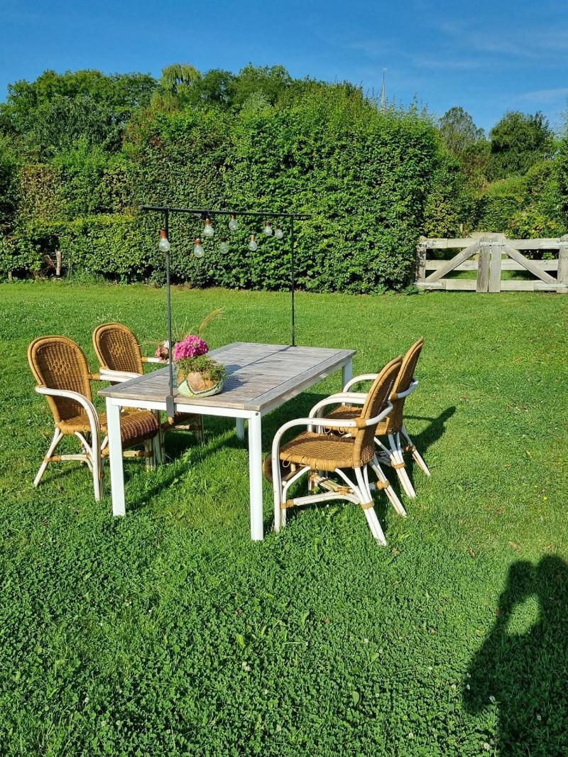 Bed And Breakfast De Dijk Zuid-Beijerland Exterior photo